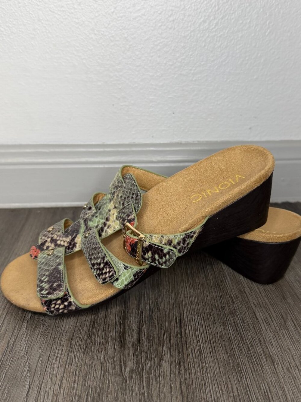 Vionic Radia Slip-On Wedge Sandals Women’s Size 7 Multicolor Snake Print Comfort